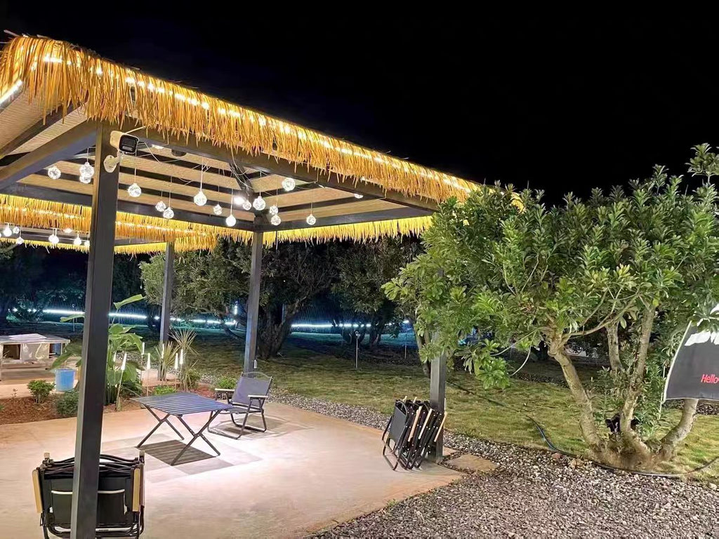 Easy-to-Install Outdoor Decorative Thatch Roof for Pavilions and Backyards